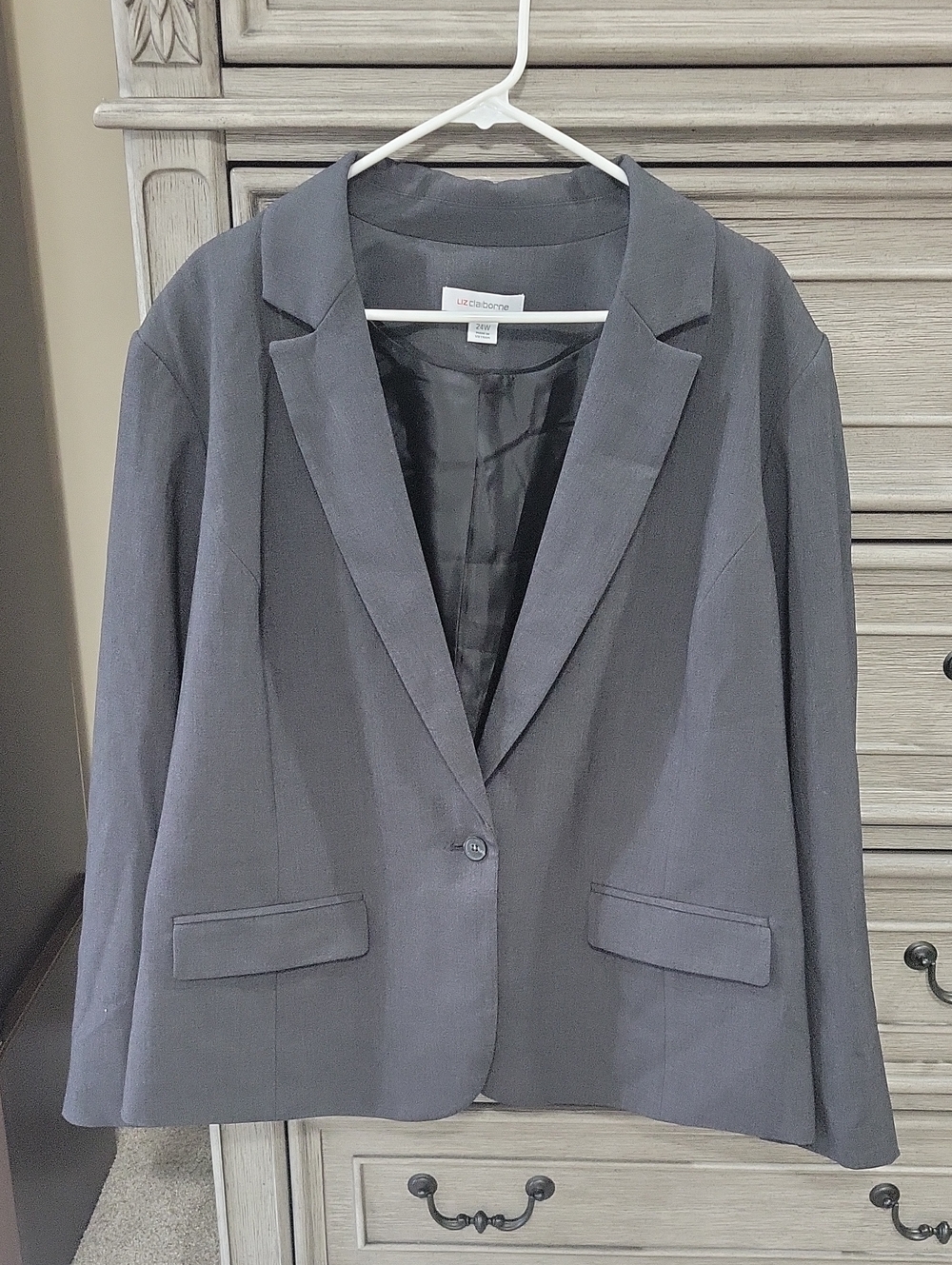 Liz Claiborne Gray Single-Button Women's Blazer. Pants Also Available